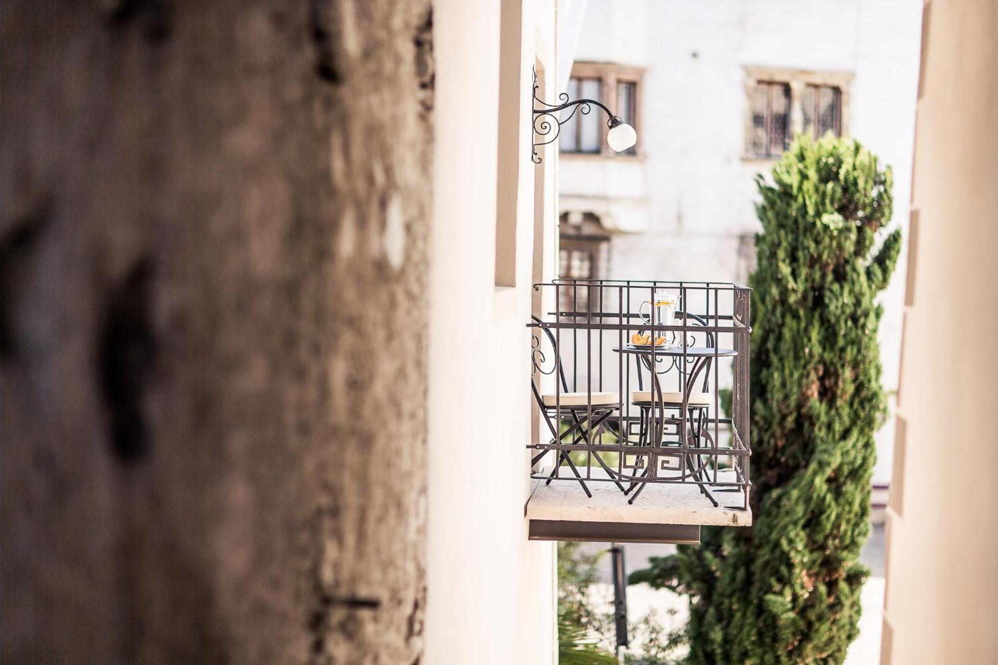 Romantik Hotel Jagdhof Caldaro Exterior photo
